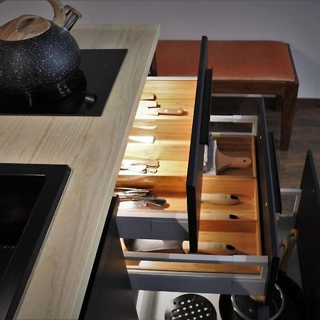 Boutique 108 - Old City, Luxury Apt. With A Garage Cracóvia Exterior foto
