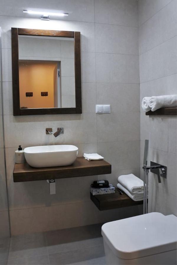 Boutique 108 - Old City, Luxury Apt. With A Garage Cracóvia Exterior foto